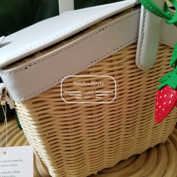 Kate Spade NWT Picnic Strawberry Wicker Basket - Picture 8 of 12